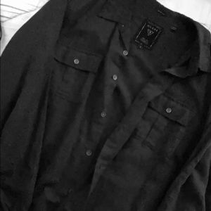 Guess men’s L long sleeve casual button down shirt